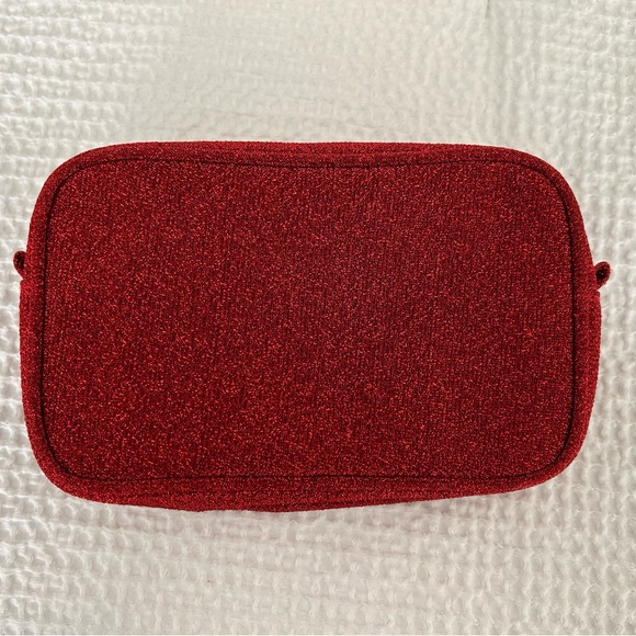 COPY - Chanel red makeup bag - Picture 3 of 6